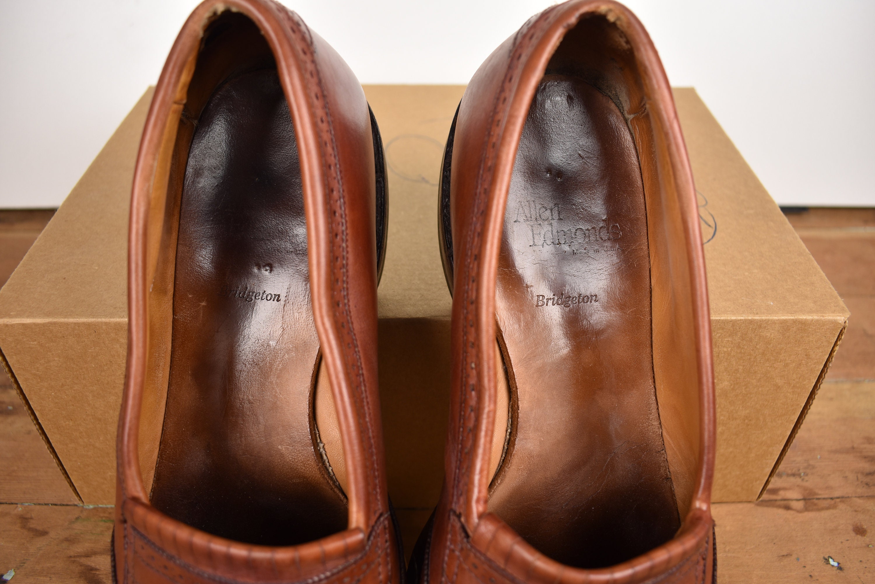 Allen Edmonds Bridgeton Chili Tassel Loafer W/ Brogue 