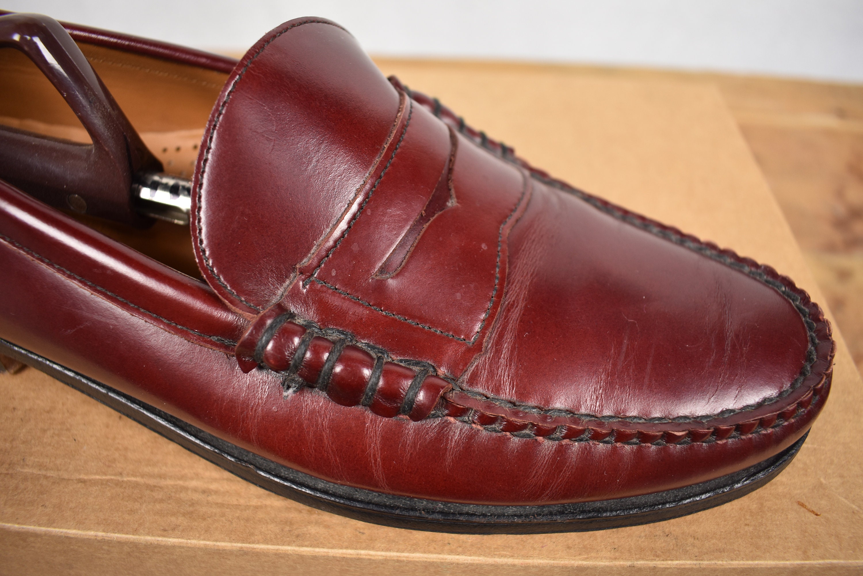 E.T. Wright Like New Men\'s Oxblood Burgundy mock toe Penny Loafer Sz 10 Narrow E.T. Wright Solid Burgundy Leather Moc Toe Penny Loafer Size  main image 4