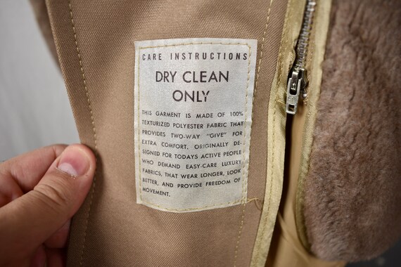 Grais Solid Brown 100% Texturized Polyester Three… - image 8