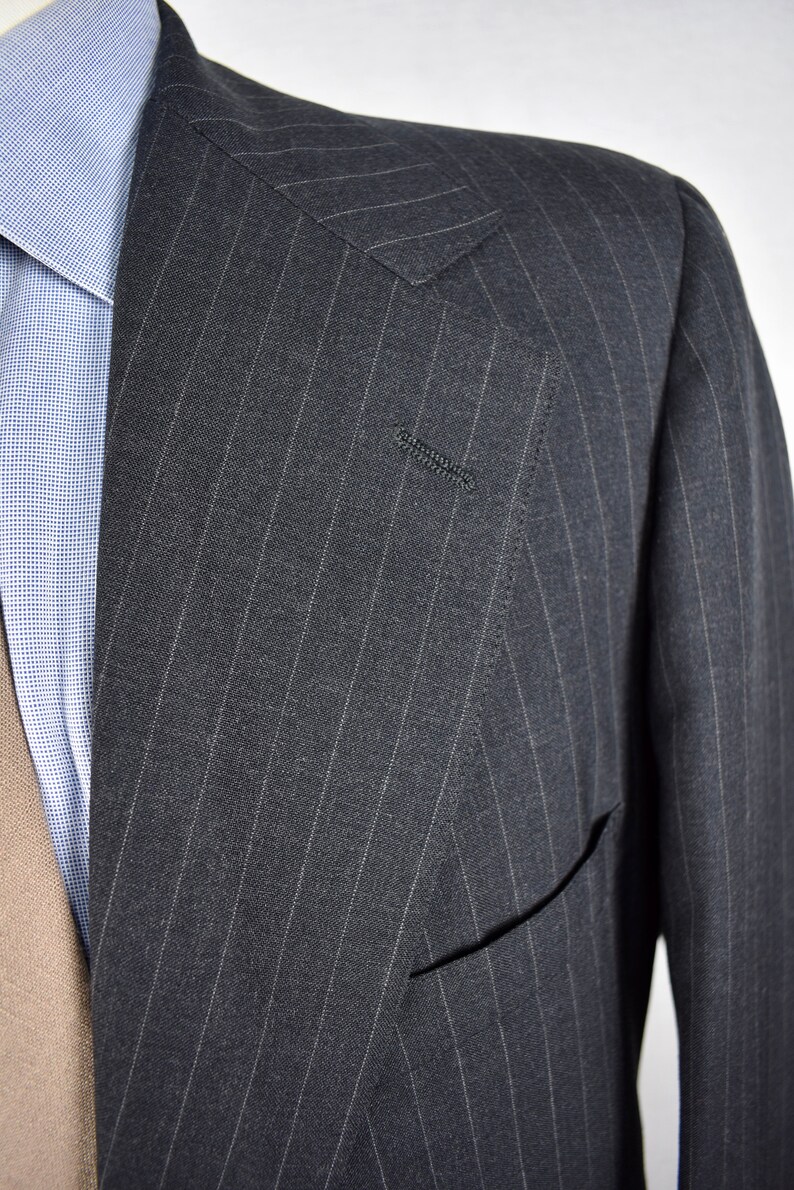 Southwick Dark Gray Pinstripe 100% Worsted Wool 3/2 Roll Two Pc Suit ...