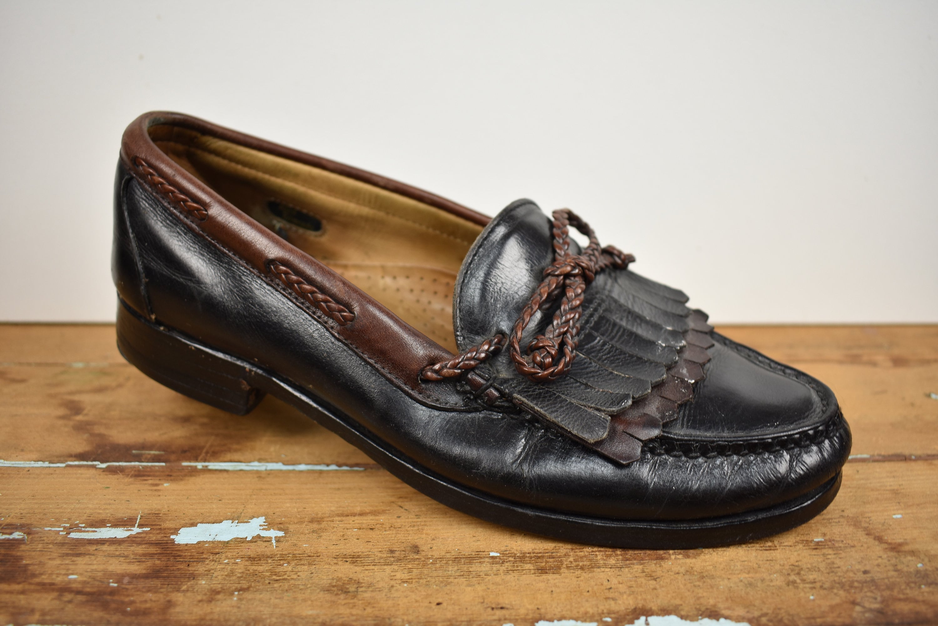 Allen Edmonds Woodstock Black W/ Brown Trim Double Kiltie Size