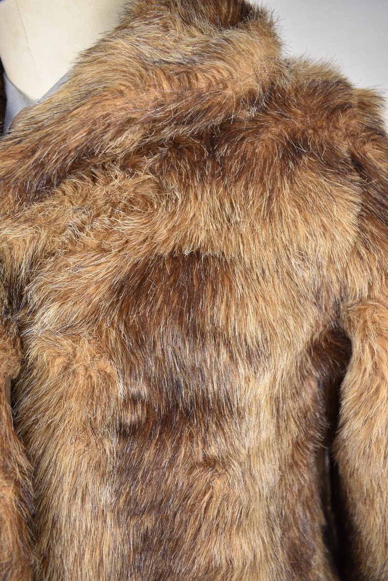 1974-1995 Unbranded Brown Faux Fur Three Button Basic Coat Size Large