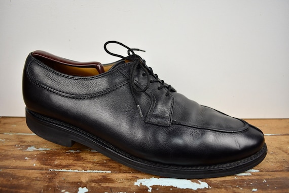 Allen Edmonds Stockbridge Black Split Moc Toe Lac… - image 1