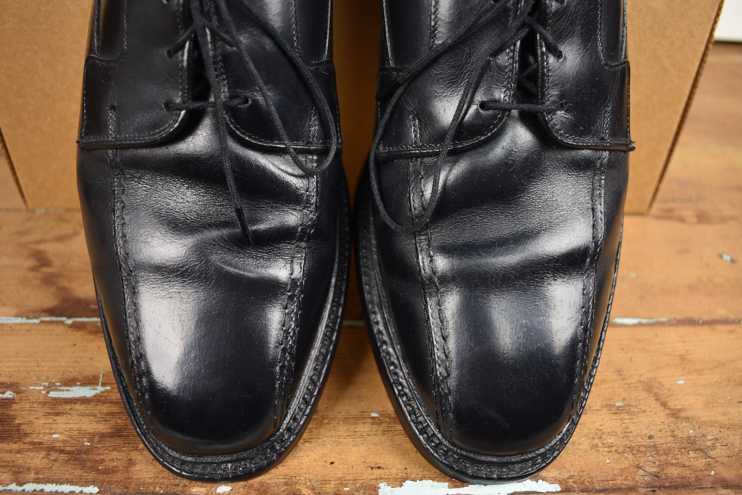 Allen Edmonds Hillcrest 9D Black blucher dress shoe Hillcrest - Allen Edmonds - ShoesRX.com main image 2