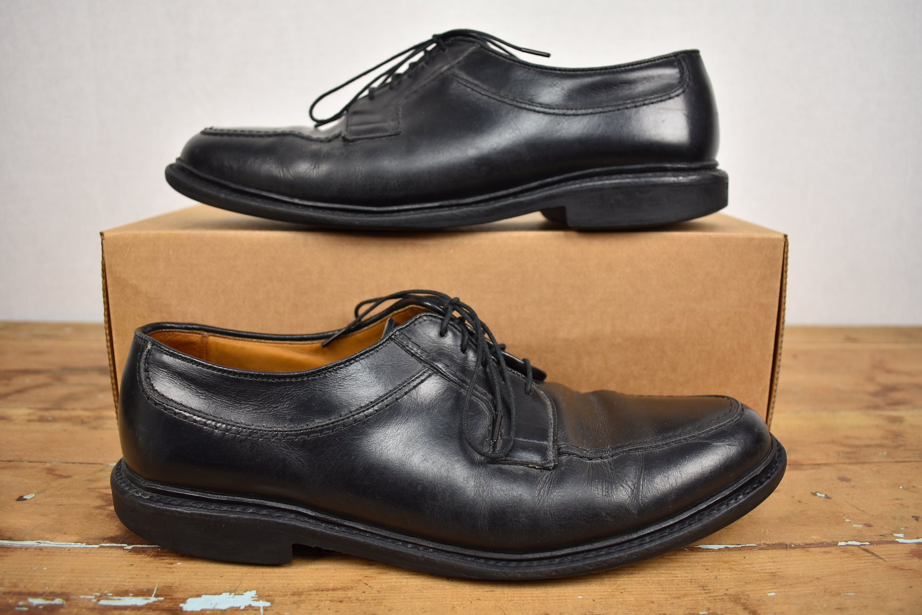 Allen Edmonds Norse Black Split Moc Toe Lace up Blucher Men's Size