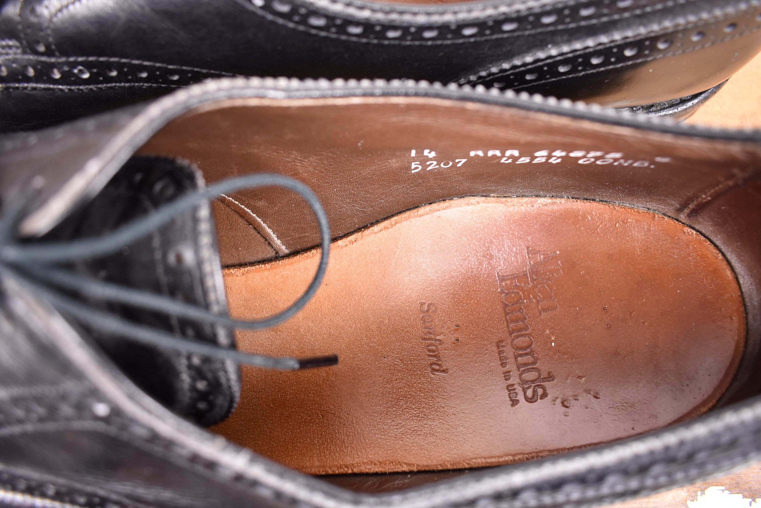 Size: 14AAA Allen Edmonds Sanford Black Brogued Cap Toe Lace up 
