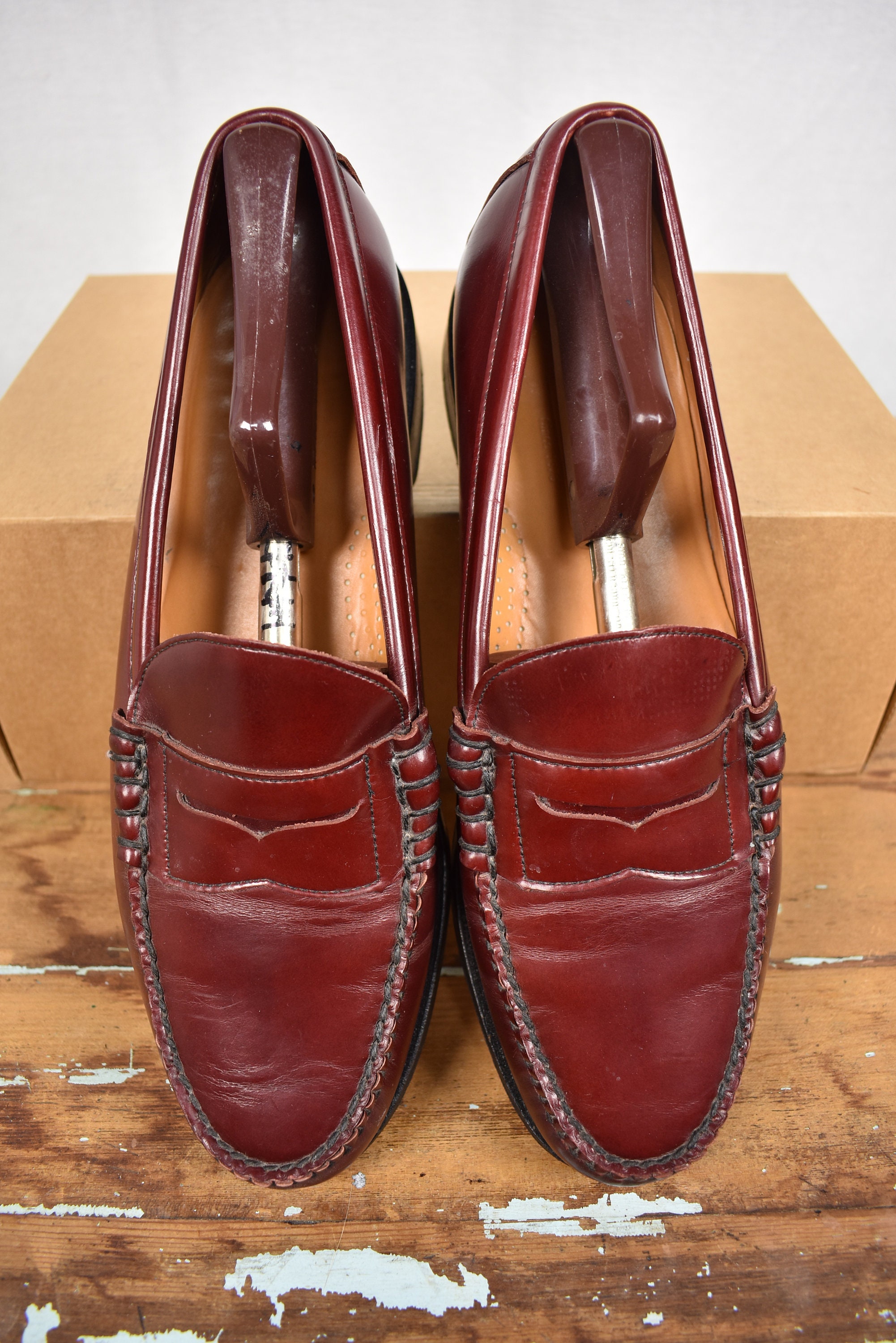 E.T. Wright Like New Men\'s Oxblood Burgundy mock toe Penny Loafer Sz 10 Narrow E.T. Wright Solid Burgundy Leather Moc Toe Penny Loafer Size  main image 2