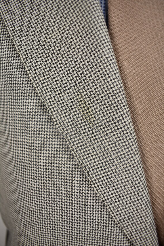 Geoffrey Beene Light Gray Houndstooth Worsted Woo… - image 3