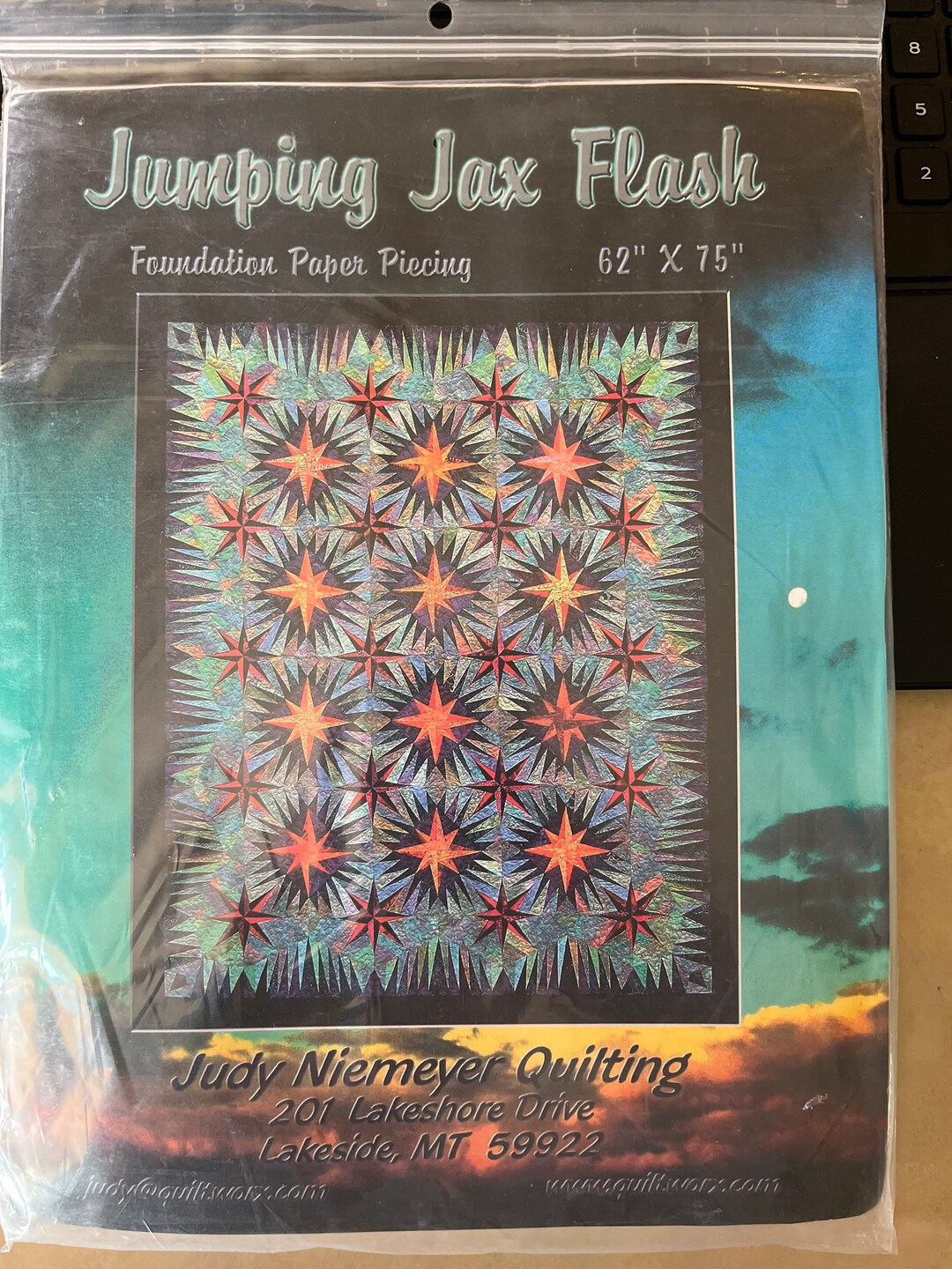 Jumping Jax Flash Quilt Pattern Foundation Piecing by Judy Niemeyer for