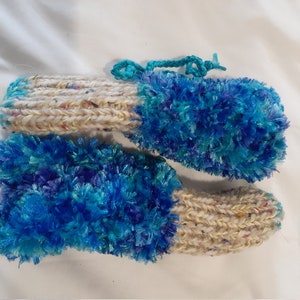 Knitted slippers