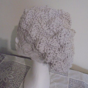 Knitted slouchy in pure wool