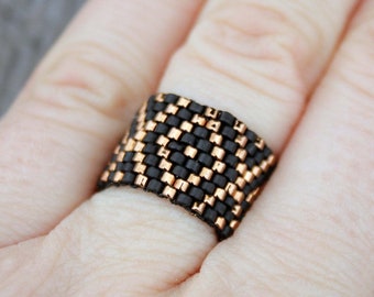 black and gold glass ring, black ring beaded native SEED BEAD band woven  BEADWORK art ring for her, statement victorian ring, handmade gift