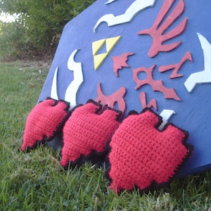 8-Bit Crocheted Red Heart Piece / Legend of Zelda Inspired  / Based off of the Original Legend of Zelda NES Heart Graphic