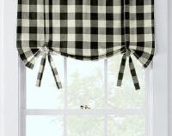 Buffalo check tieup valance in black and white