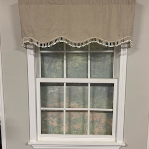 Block print shaped valance