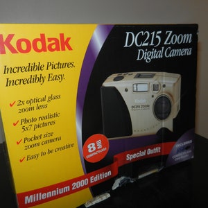 KODAK DC215 Zoom Digital Camera image 1