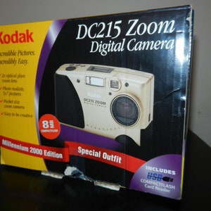 KODAK DC215 Zoom Digital Camera image 9