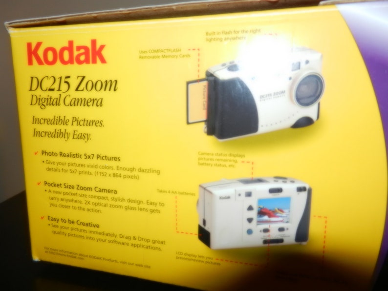 KODAK DC215 Zoom Digital Camera image 2