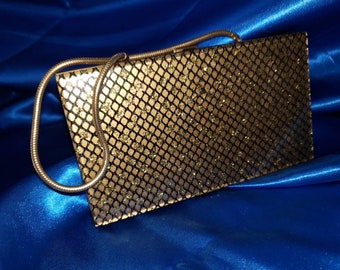 VINTAGE WILARDY STARDUST Lucite Case with Compact Carry All With Metal Mirror and Powder Purse!