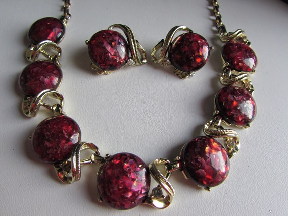 VINTAGE CORO Necklace and Earrings Deep Rose Pink… - image 2