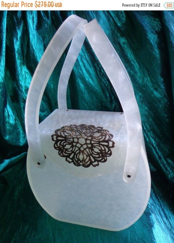 VINTAGE Wilardy Pearlized White LUCITE Purse with 