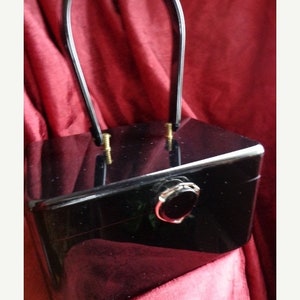 VINTAGE Wilardy Shiny Black LUCITE Box Purse with Classic Wilardy Lucite Purse Silver Metal Clasp B33