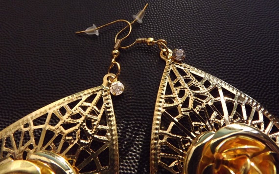 Jewelry Gold Rose Dangle Earrings with Rhinestone… - image 4