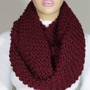 Main Tricotée Bourgogne Vin Infinity Foulard Cadeau de Noël Neck Warmer -ESCHERPE