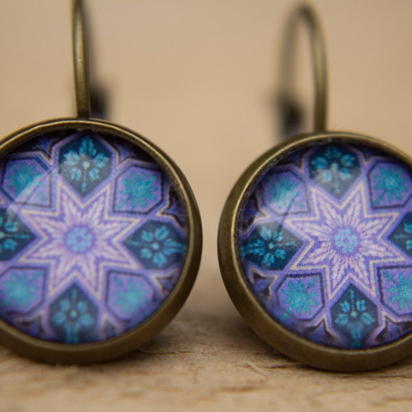 Boucles d’oreilles violettes marocaines du Moyen-Orient