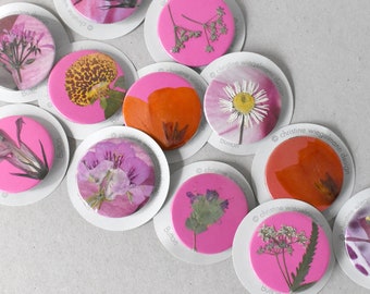 1 button with real plants to infect, brooches flowers, accessories, flower decorations, small gifts, gnome gift, advent calendar filling