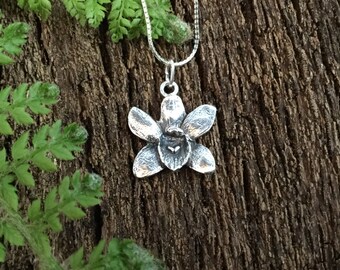 Silver orchid, orchid necklace, orchid pendant, gift for mum, plant lovers gift, botanical jewellery, flower necklace, gift of love
