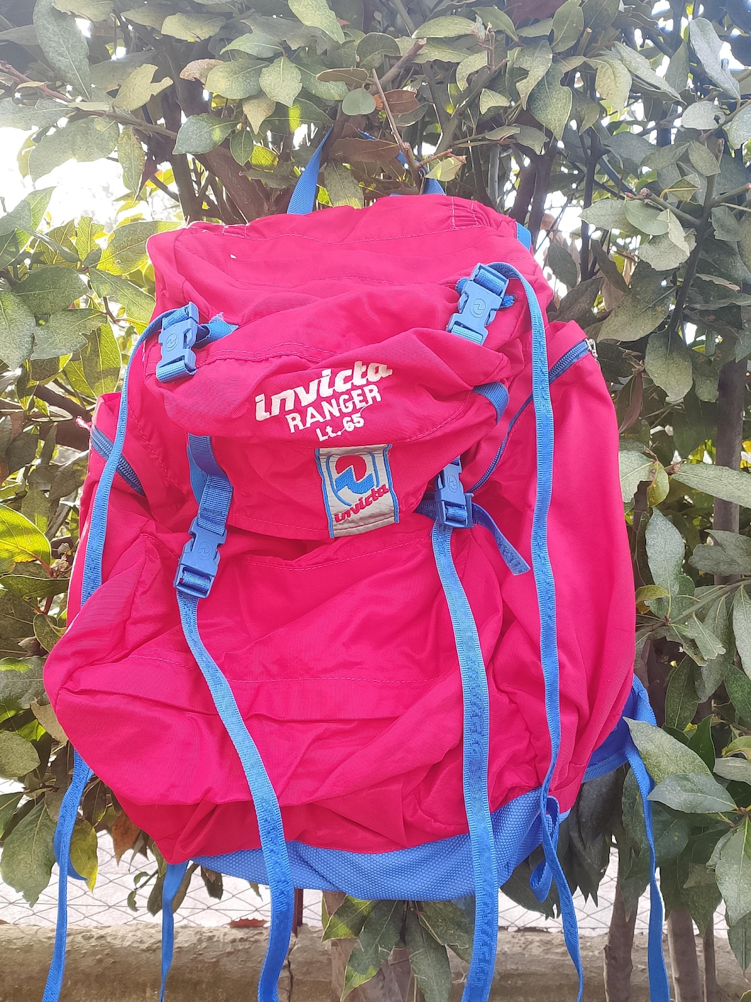 Invicta backpack Jolly Vintage Backpack | The Timeless Icon by Invicta main image 3