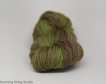 Edge of the Forest INTENSE - Luxury Fingering Weight - Merino/Cashmere - 100 g - 425 yds