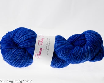 Grecian Blue - Luxury Fingering Weight - Merino, Cashmere & Nylon - 100 g - 425 yds