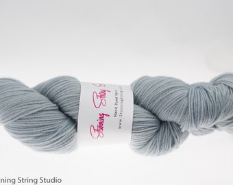 Blue Mist - Stunning Superwash Fingering Weight - 100% Superwash Merino - 100 g - 475 yds