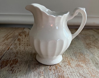 J & G Meakin Classic White Creamer 8 ounce | Ribbed Fine Porcelain Mini Pitcher English Pottery | Traditional Tabletop Grand Millennial Home