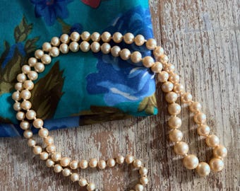 Vintage Costume Pearl Necklace | Mid Century Medium Glass Pearl Cream Single Strand | Old Money Traditional Jewelry | Wedding Bridal