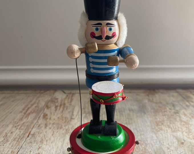 Vintage Wood Anitmated Nutcracker Music Box Plays jingle Bells German