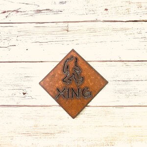 Bigfoot Yeti Sasquatch XING Magnet