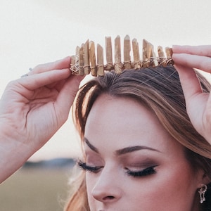 Golden Crystal Quartz Tiara - Natural Gold Stone Crown for Princess - Indie Goddess - Bohemian Woodland Fairy Queen - Halloween Headpiece