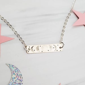 Moon Phases Choker - Gothic Moon Layering Necklace - Celestial Moon Lover Gift for Halloween Moon Goddess - Halloween Jewelry for Her