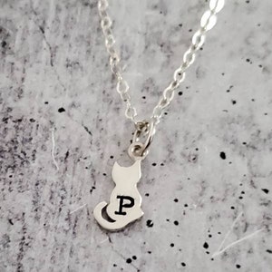 Dainty Silver Custom Cat Necklace - Classic Tiny Pendant - Personalized Necklace - Cat Lady - Silver Initial Necklace - Gift for Cat Mom