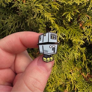 GNK Gonk Droid Pin