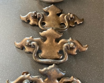 4 Vintage Metal Salvage Batwing Drop Handle Drawer Pulls Pretty Salvage Patina