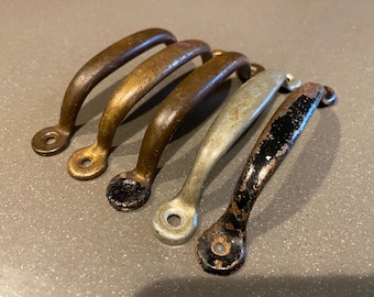 Lot of 5 Similar Vintage Metal Drawer Pulls Handles Cabinet Rusty Salvage