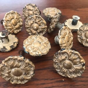 12 Vintage Floral Provincial Chippy Shabby Gold Ivory Drawer Cabinet Pulls Knobs
