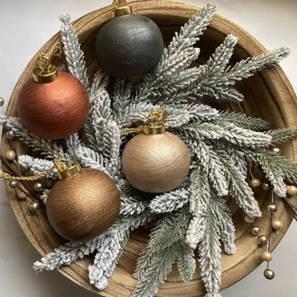 Decorative Hand Painted Texture Reference: Hand Painted Textured Ceramic Ornaments Dark Metallic I Modern I