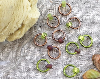 Stitch Markers - PISTACHIO - fabric & notions, snag free markers, circle stitch marker, circle place holders, non snag, knit, uk seller