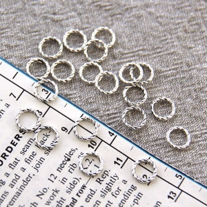 20 REGULAR ROPE Knitting Stitch Markers. Stitch markers with a twist! Fits 4.5mm (US7) knitting needle.