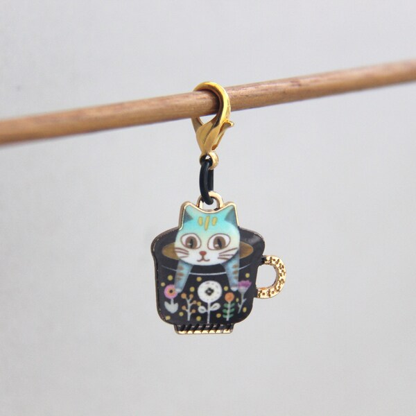 TEA CUP CAT removable stitch marker or progress marker. Fits up to 4mm (American size 6) needle.